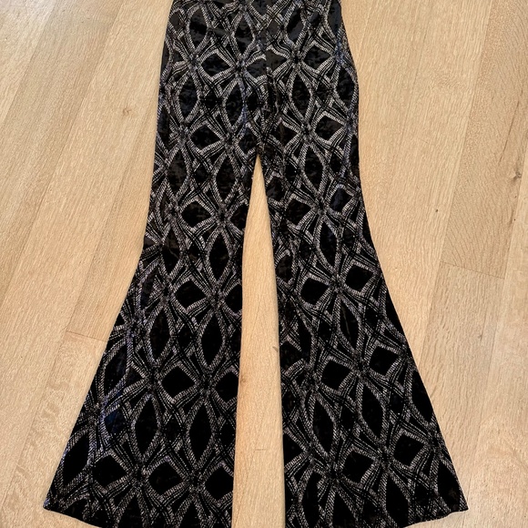 ZARA Velvet Glitter Geometric Flared Pants — Black & Taupe/Silver — XS — NWT - Picture 3 of 13